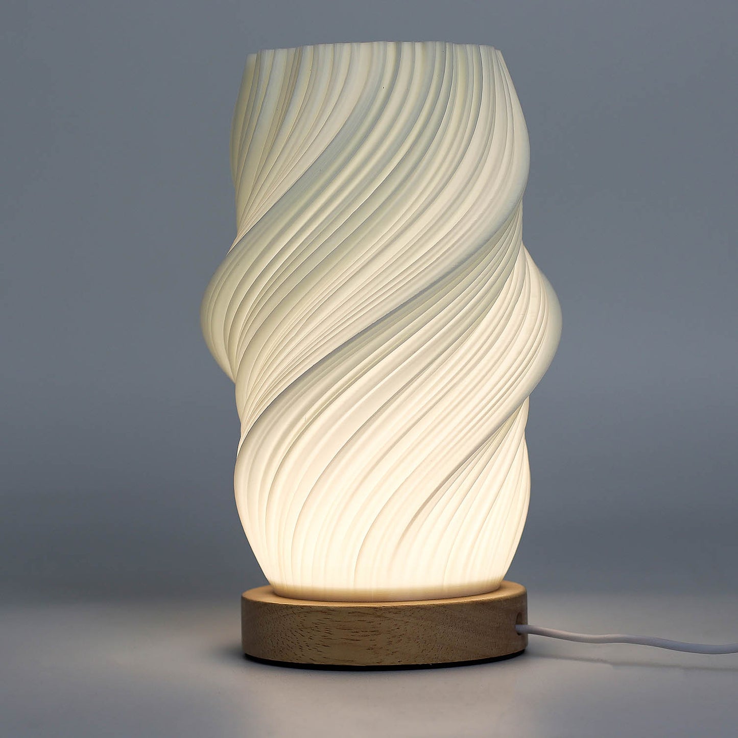 Premium Twisted Wave Table Lamp – Elegant Warm Night Light 💡