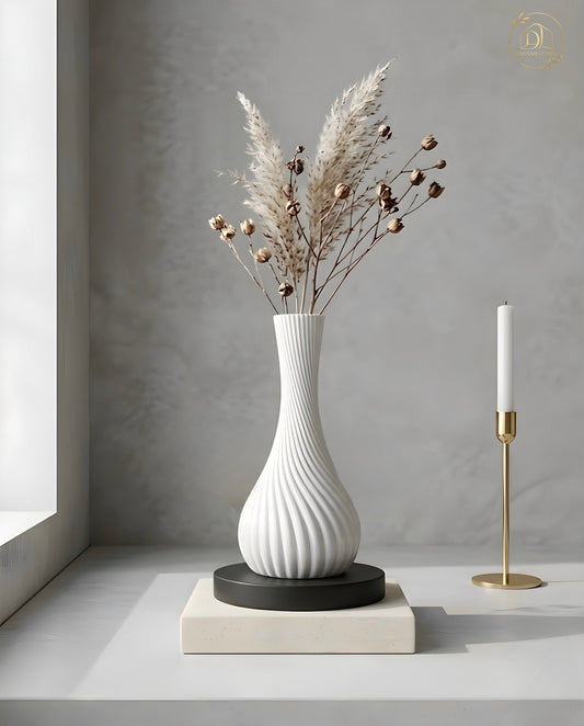 Nordic Twist Luxe Vase